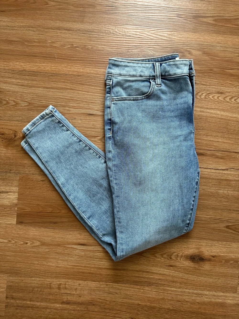 Maurices Light Wash Blue Jeggings regular mid rise size large